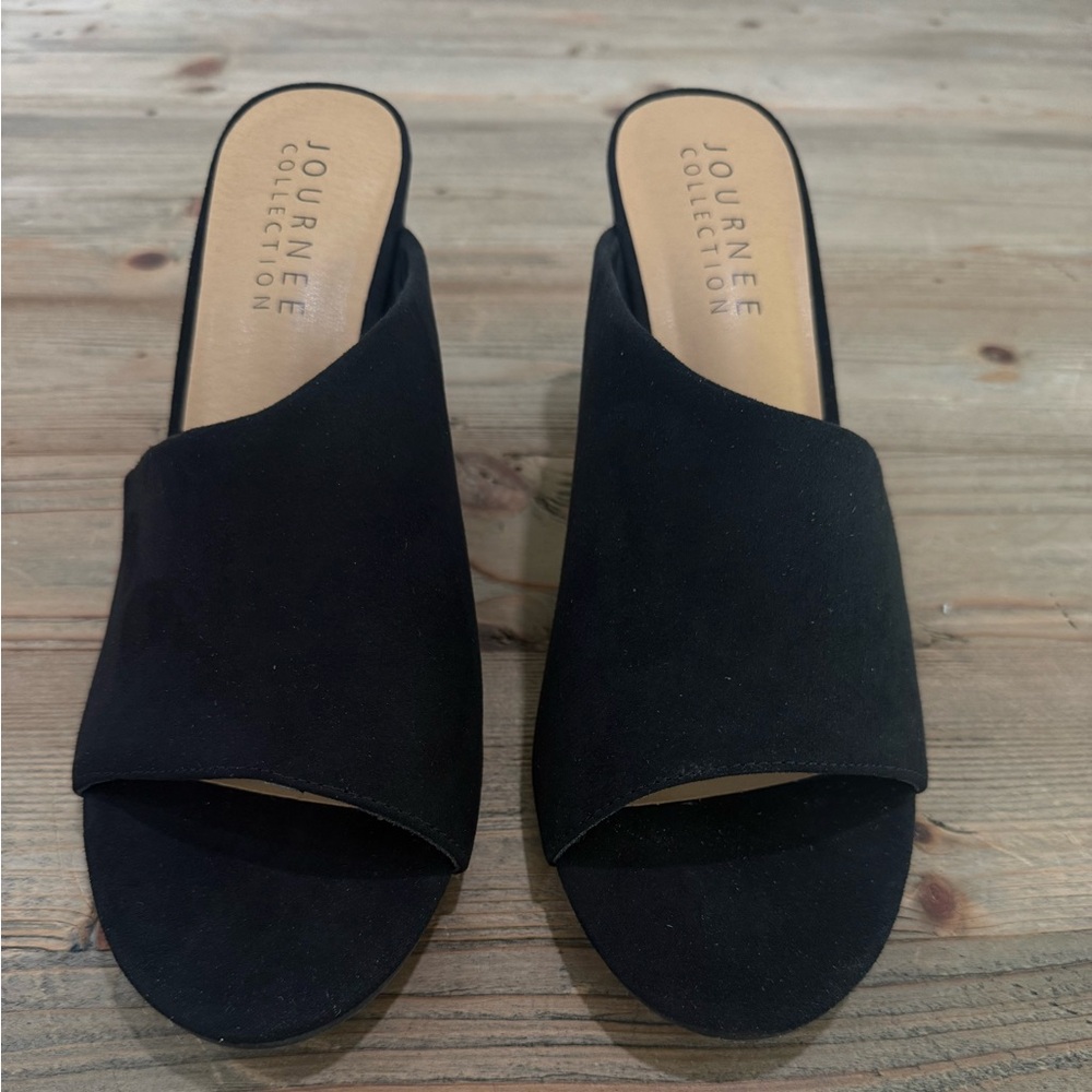 Journee Collection Allea Block Heels, Faux Suede, Size 12, New No Box